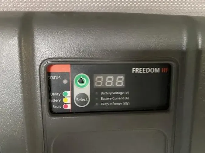 2022 Volvo VNL64T760