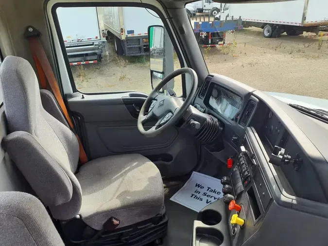 2019 NAVISTAR INTERNATIONAL LT625 DAYCAB T/A