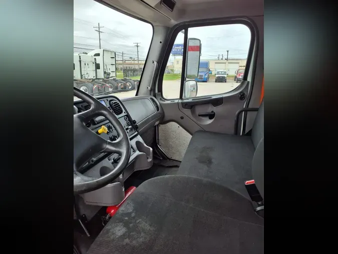 2019 FREIGHTLINER/MERCEDES M2 1064f415fbbebef739b71786d8178885fd3