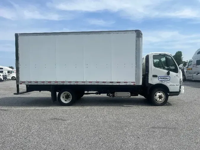 2018 Hino Truck 195