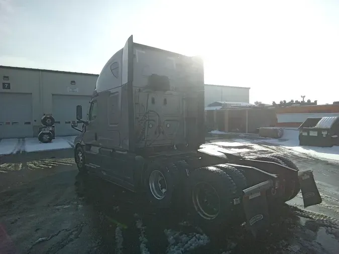 2021 Freightliner Cascadia