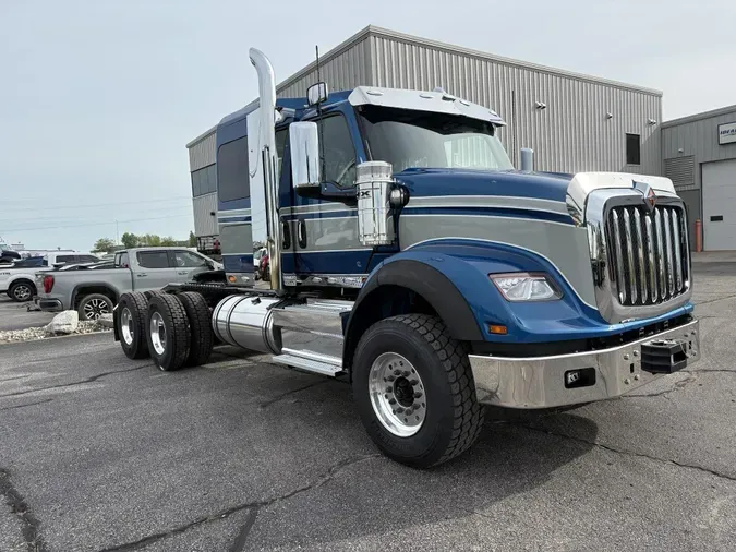 2027 International HX620 Sleeper4f43da69195fc2c92986770b67d3c234