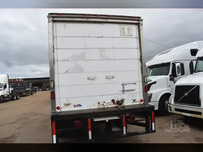 2015 FREIGHTLINER BUSINESS CLASS M2 106