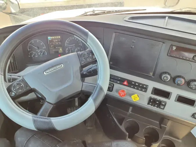 2019 FREIGHTLINER NEW CASCADIA PX12664