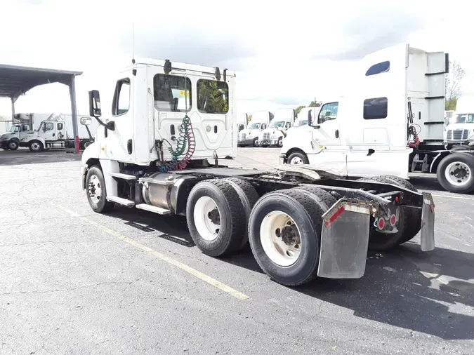 2018 FREIGHTLINER/MERCEDES CASCADIA 125