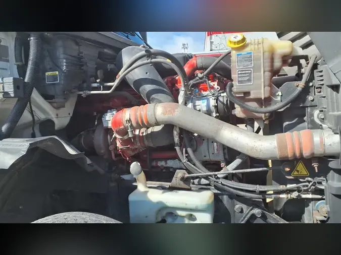 2019 NAVISTAR INTERNATIONAL LT625 DAYCAB T/A4f458daa572db393c694d6e096d4b299