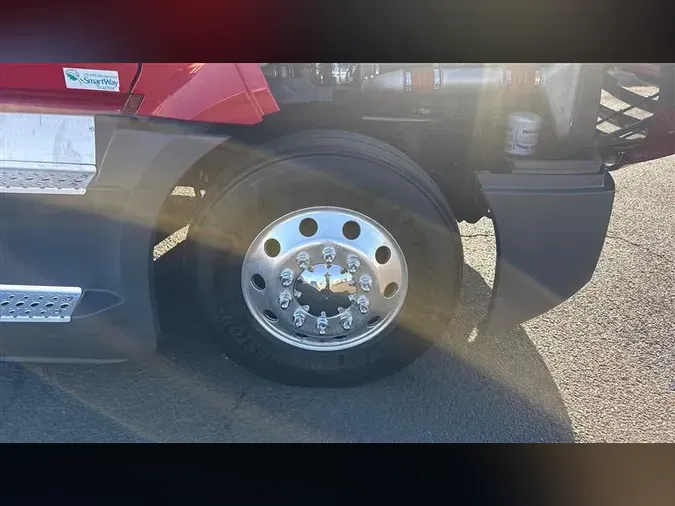 2022 FREIGHTLINER CA126