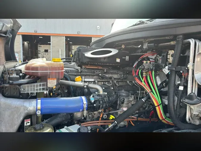 2022 Freightliner Cascadia 126