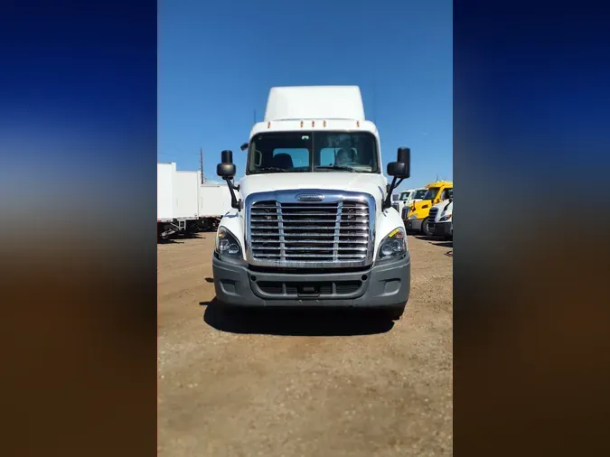2017 FREIGHTLINER/MERCEDES CASCADIA 125