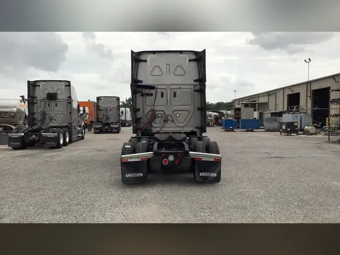 2024 Freightliner Cascadia 126