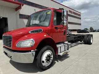 2020 Freightliner M2 106