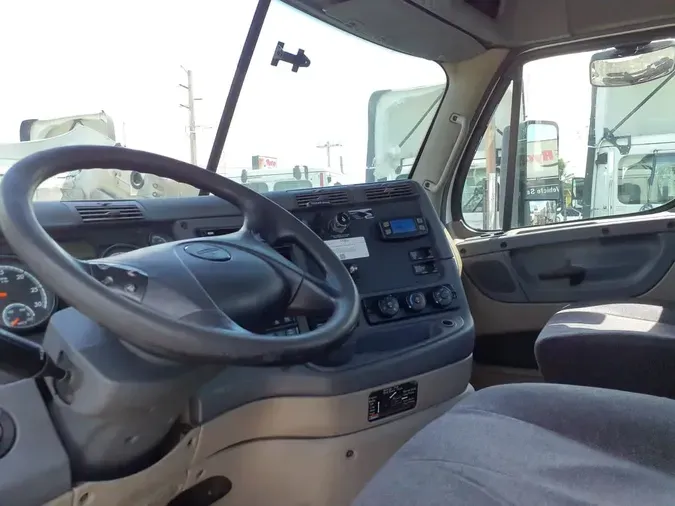 2019 FREIGHTLINER CASCADIA 125