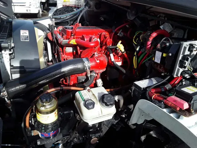 2020 FREIGHTLINER/MERCEDES M2 106