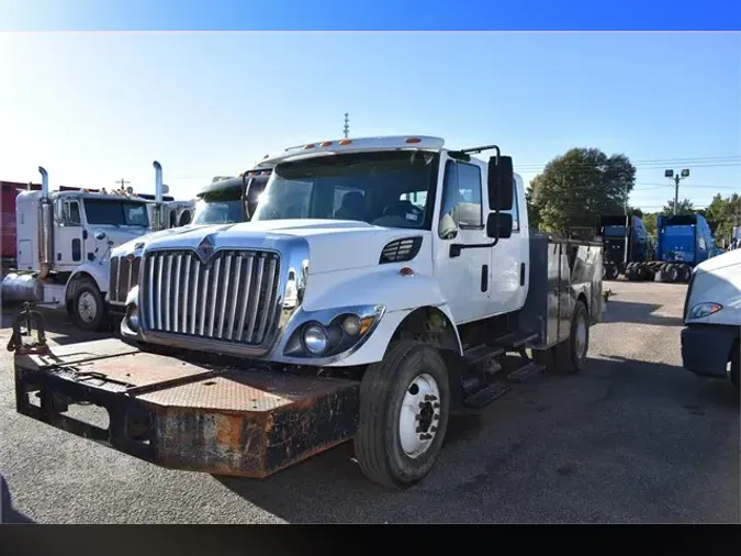 2011 INTERNATIONAL WORKSTAR 7300