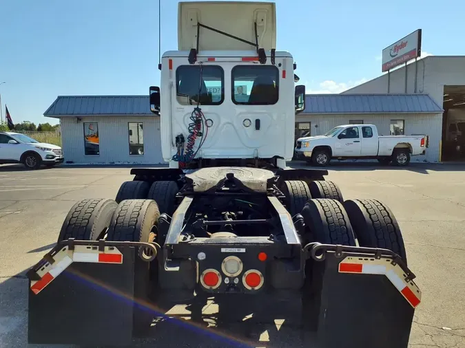 2018 FREIGHTLINER NEW CASCADIA PX12664