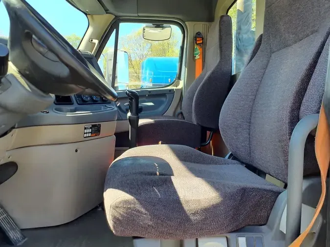 2017 FREIGHTLINER/MERCEDES CASCADIA 125