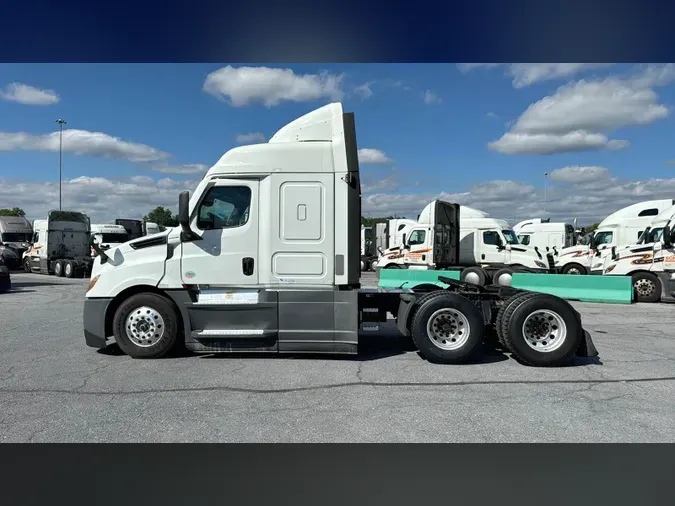 2021 Freightliner Cascadia 1264f677e580cceb1963df425960401df05