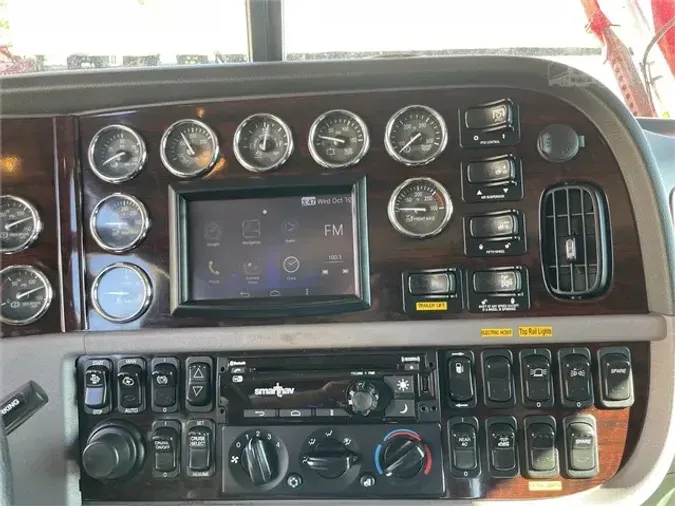 2018 PETERBILT 389