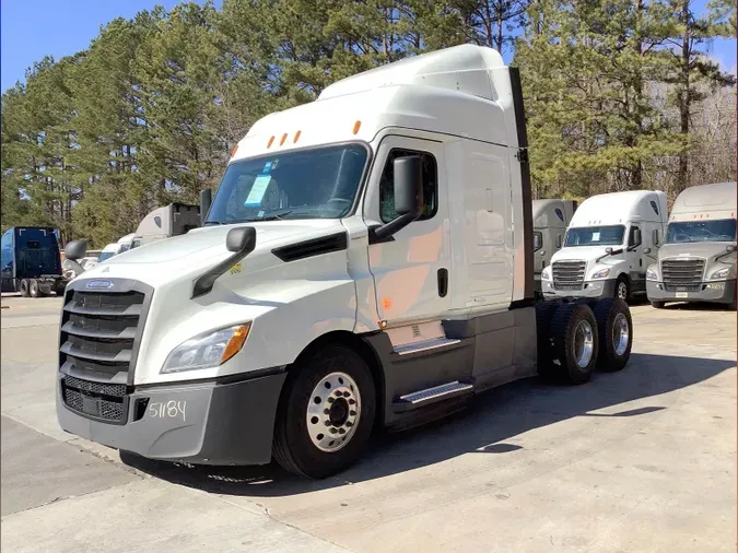 2020 Freightliner Cascadia