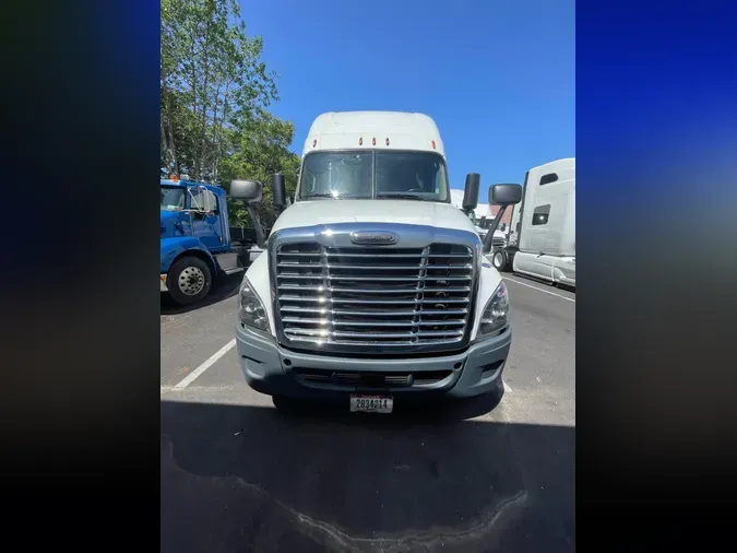 2019 FREIGHTLINER/MERCEDES CASCADIA 125