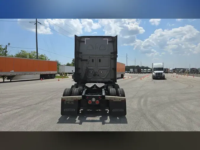 2023 Freightliner Cascadia