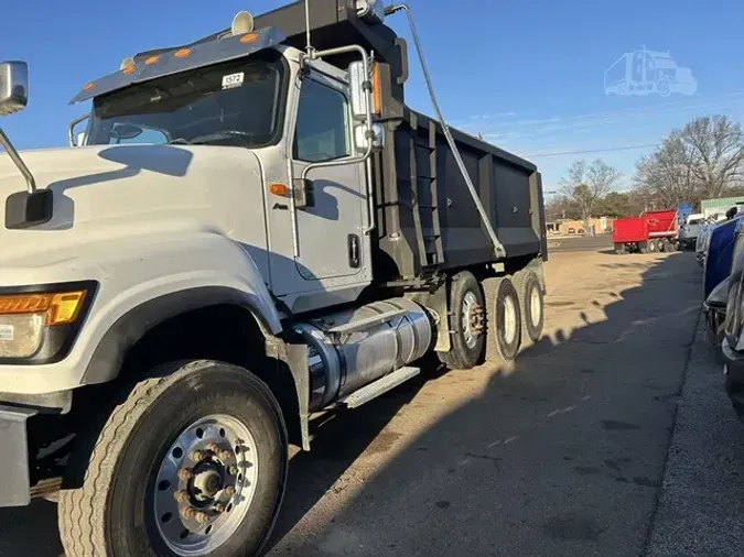 2019 INTERNATIONAL HX