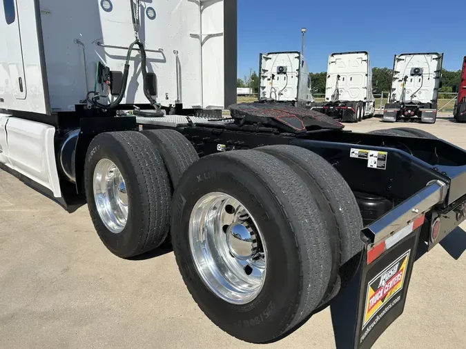 2023 Peterbilt 579