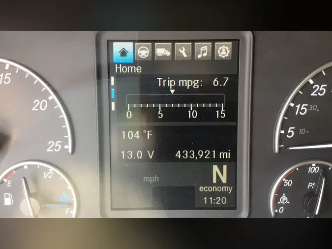 2020 Freightliner Cascadia 126