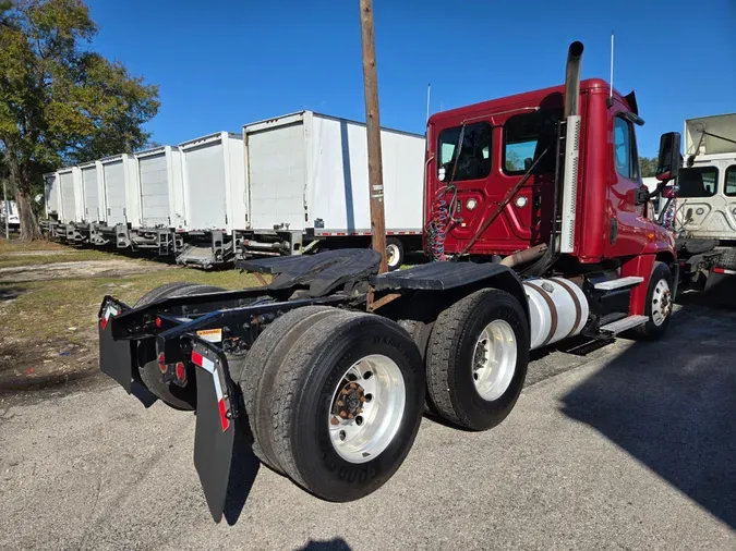 2018 FREIGHTLINER/MERCEDES CASCADIA 125