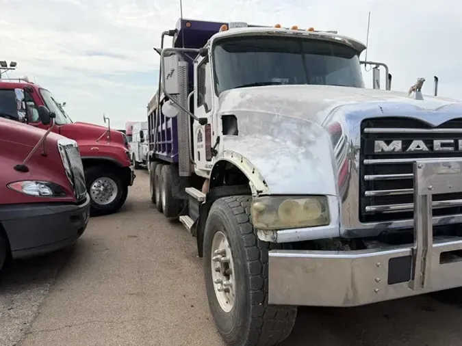 2011 MACK GRANITE GU7134f7aad1d1121d9c5be6210d54cfd8a27