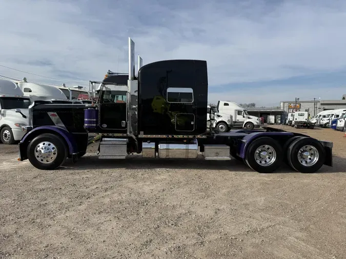 2024 Peterbilt 389