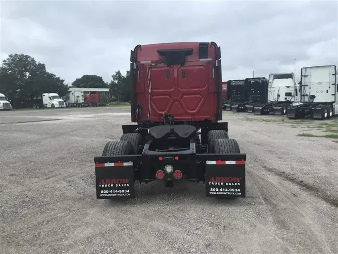 2019 FREIGHTLINER CA126