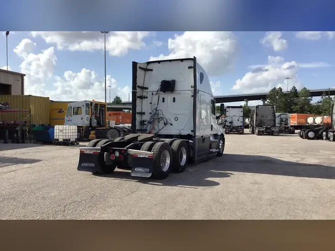 2021 Freightliner Cascadia