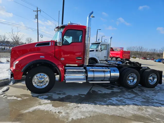 2026 Kenworth T8804f830931e013a53a3d9e97375732ae37