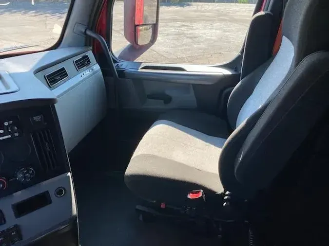 2022 Freightliner Cascadia
