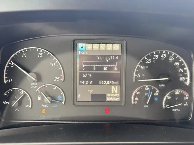 2021 Freightliner Cascadia4f89658c562e972bf2e154d034b6ea9b