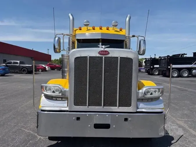 2023 PETERBILT 389