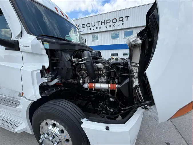 2022 Freightliner PT126SLP