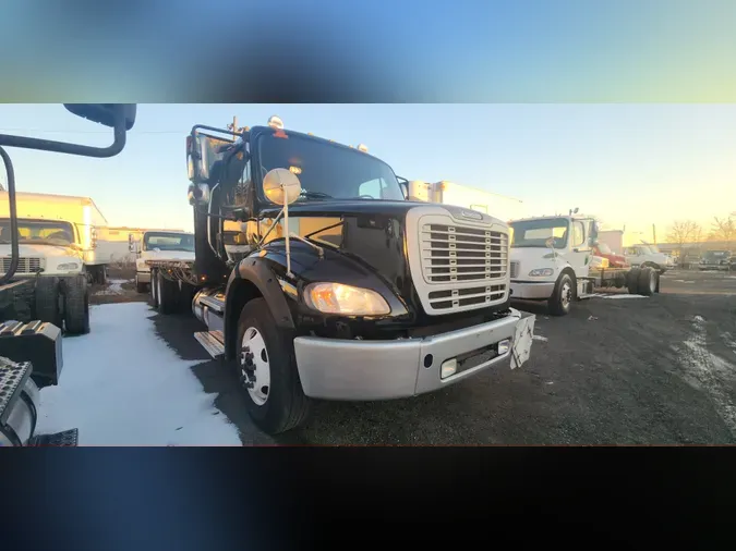 2016 FREIGHTLINER/MERCEDES M2 106