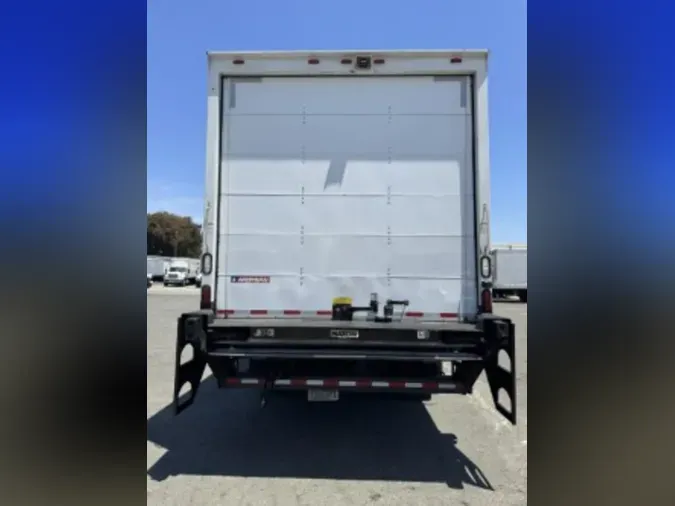 2016 FREIGHTLINER M2 106