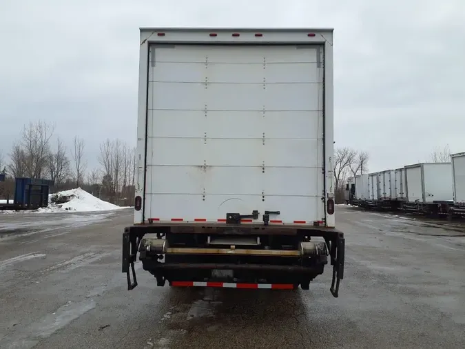 2017 FREIGHTLINER/MERCEDES M2 106