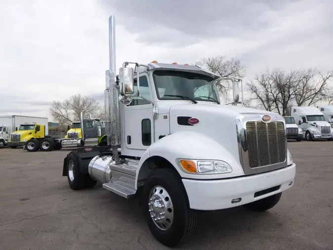2018 Peterbilt 337