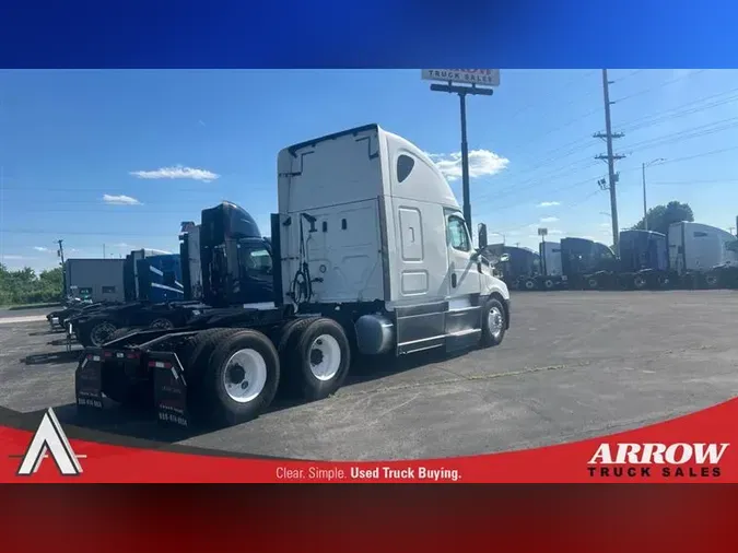 2020 FREIGHTLINER CA126