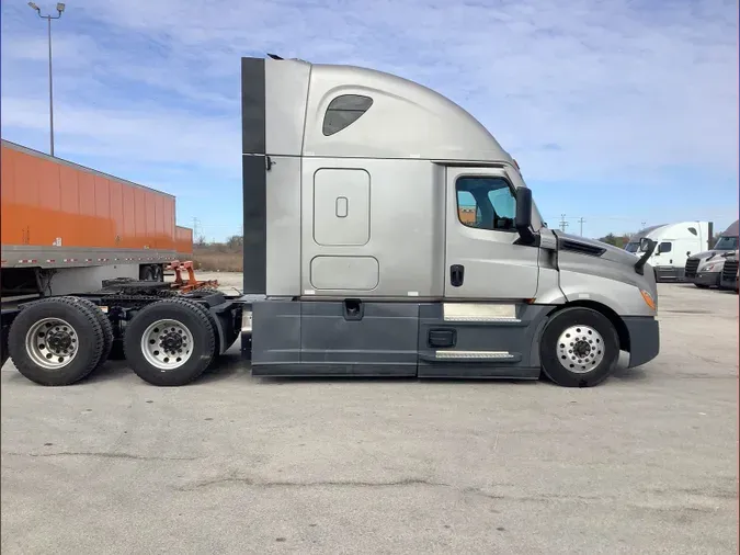 2020 Freightliner Cascadia