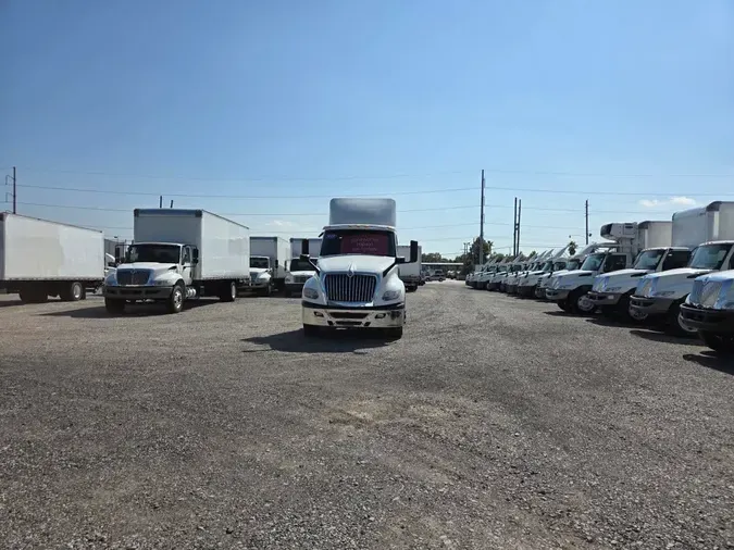 2019 NAVISTAR INTERNATIONAL LT625 DAYCAB T/A4f9219eac513c941dadaf45a848618c9