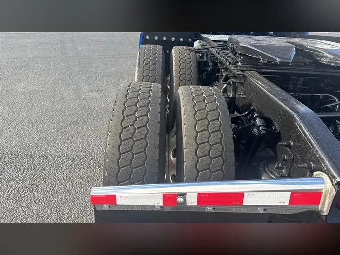 2020 INTERNATIONAL LT