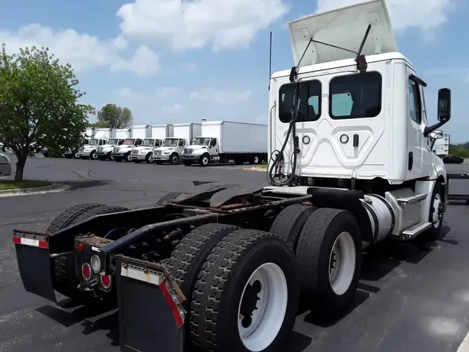 2021 FREIGHTLINER/MERCEDES NEW CASCADIA PX126644f939fb3fe15f6d2579e84d4e57c6c07
