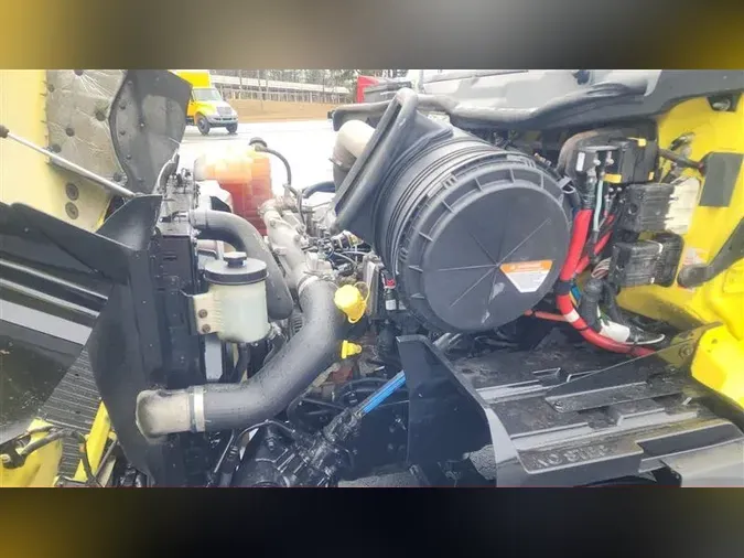 2018 INTERNATIONAL RH613