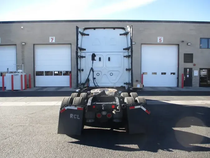 2021 FREIGHTLINER/MERCEDES NEW CASCADIA PX126644f9525f2d43c0ee84b92f06007011c9b