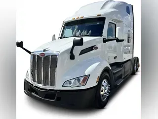 2022 Peterbilt 579